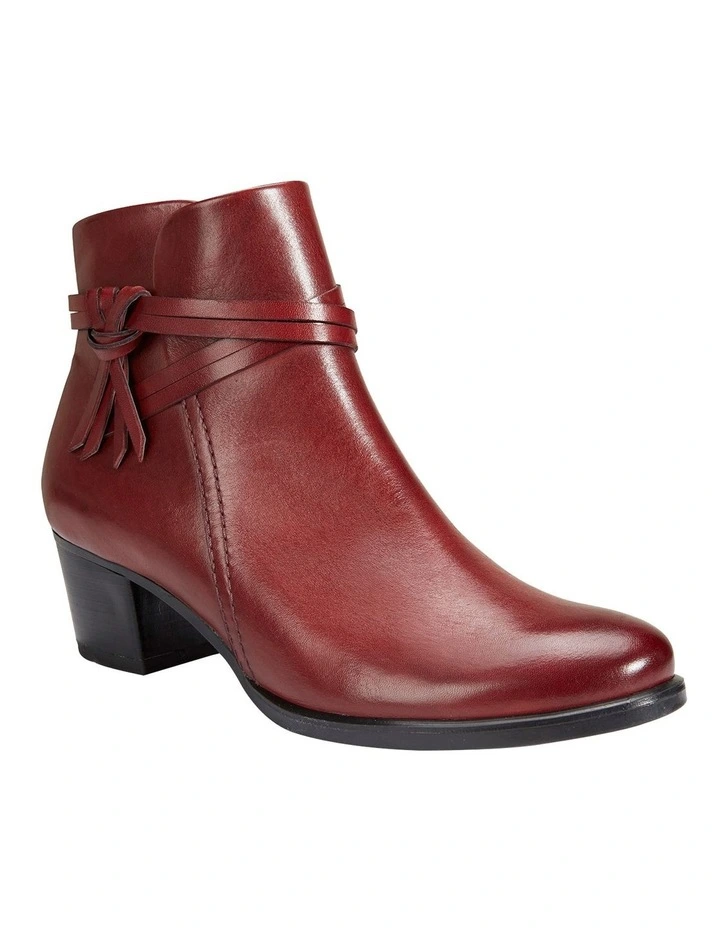 Carlton Red Glove Boot