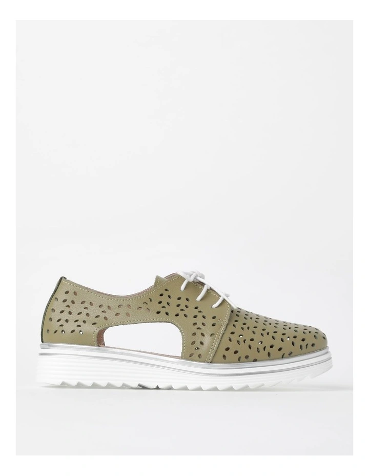 Cabana Flat Shoes In Khaki