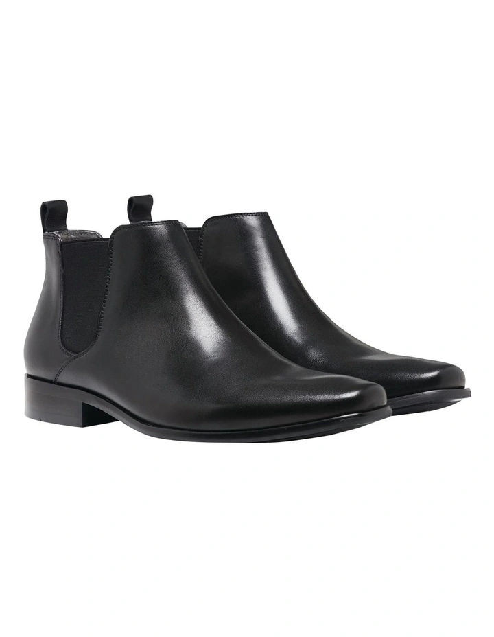 Kick Black Chelsea Boot