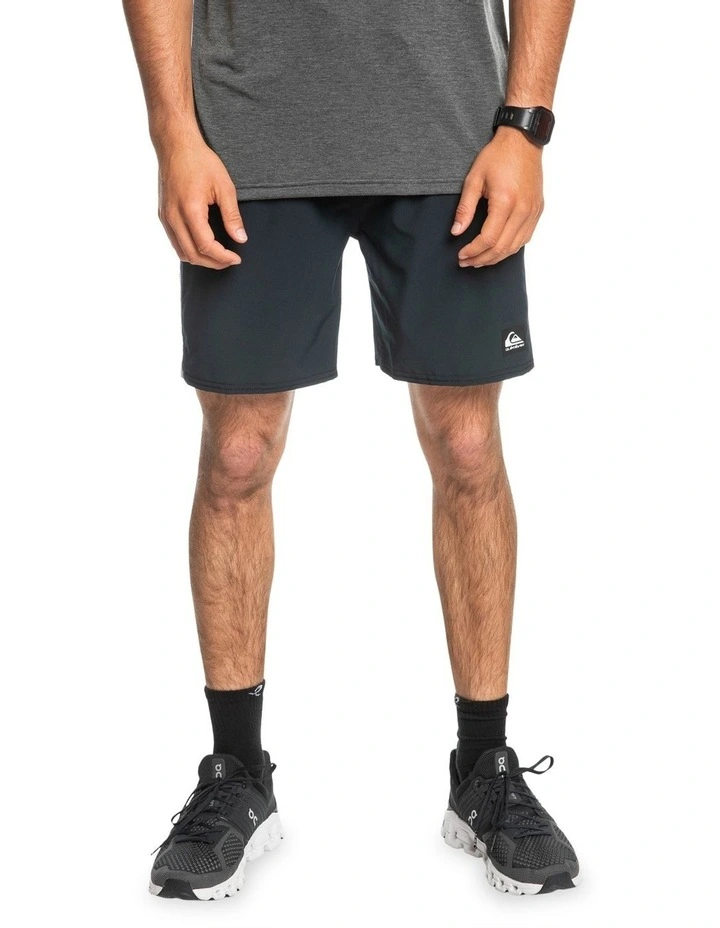 Omni 17" Training Shorts in Black
