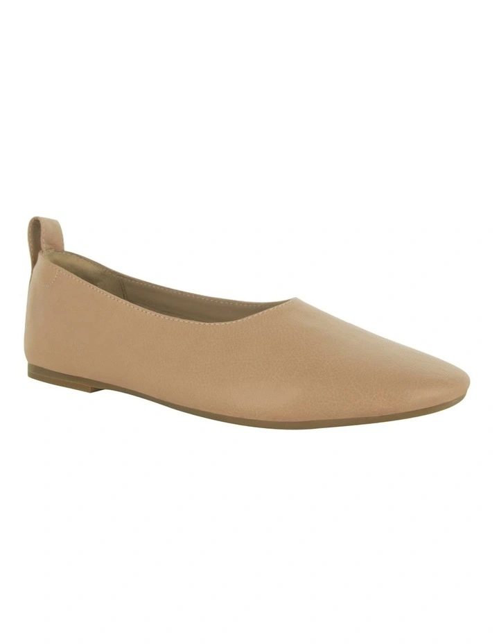 Daphne I Ballet Flats in Camel