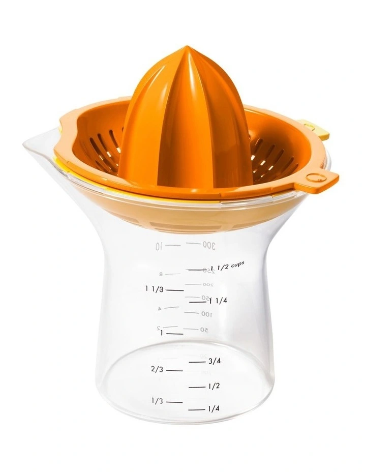 2-in-1 Citrus Juicer in Orange