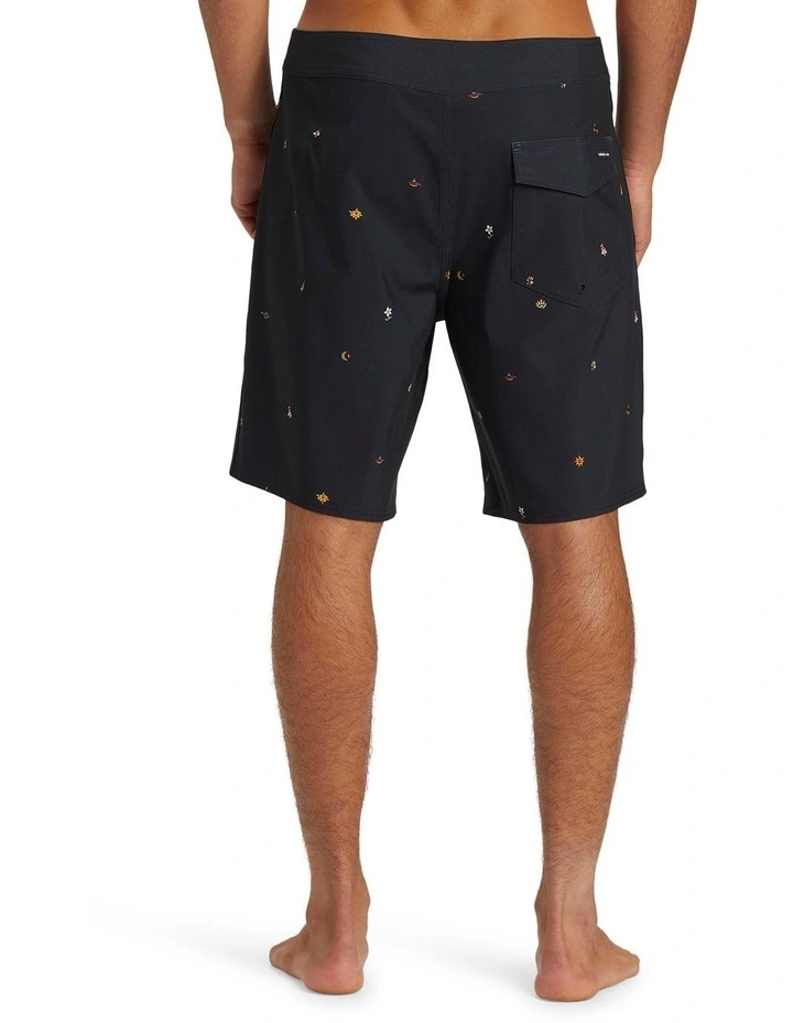 Surfsilk Straight 19 Boardshorts in Black