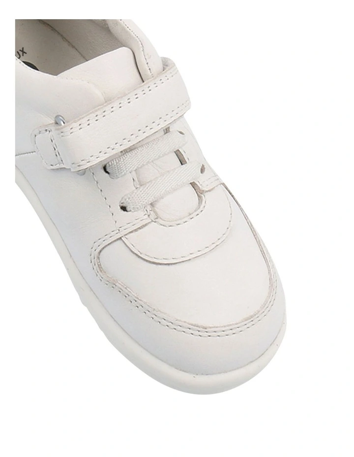 Iwalk Comet Shoes in White