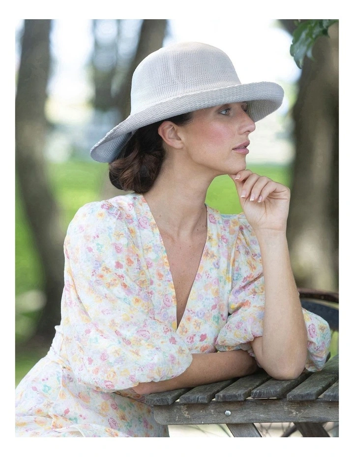 Karen Wash & Wear Sou'Wester Hat In White