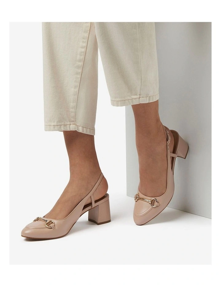 Cassie Pump in Natural