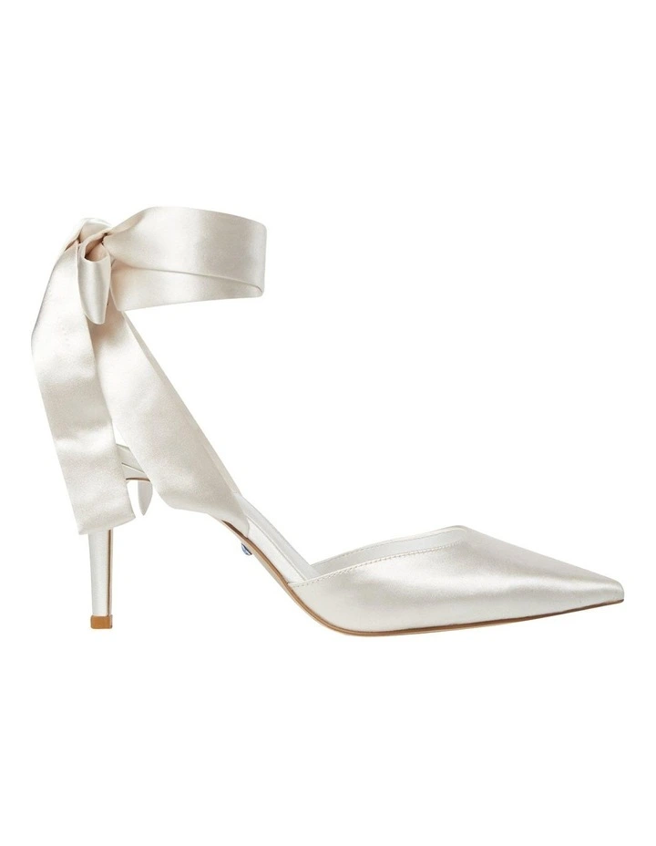 Daliah Pump in Cream