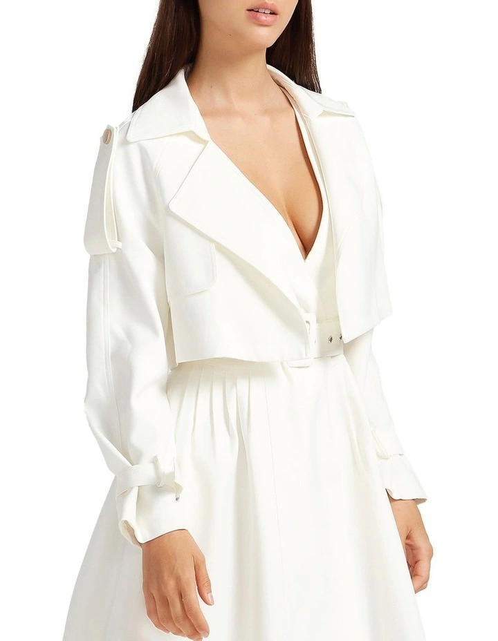 Manhattan Cropped Trench in White