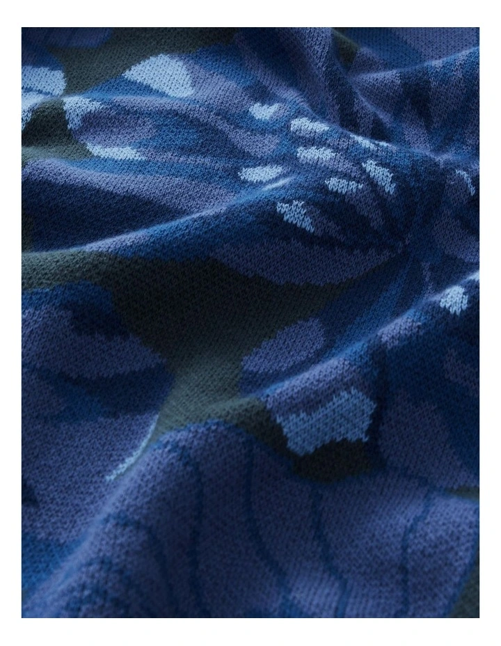 Foletti Throw in Carbon