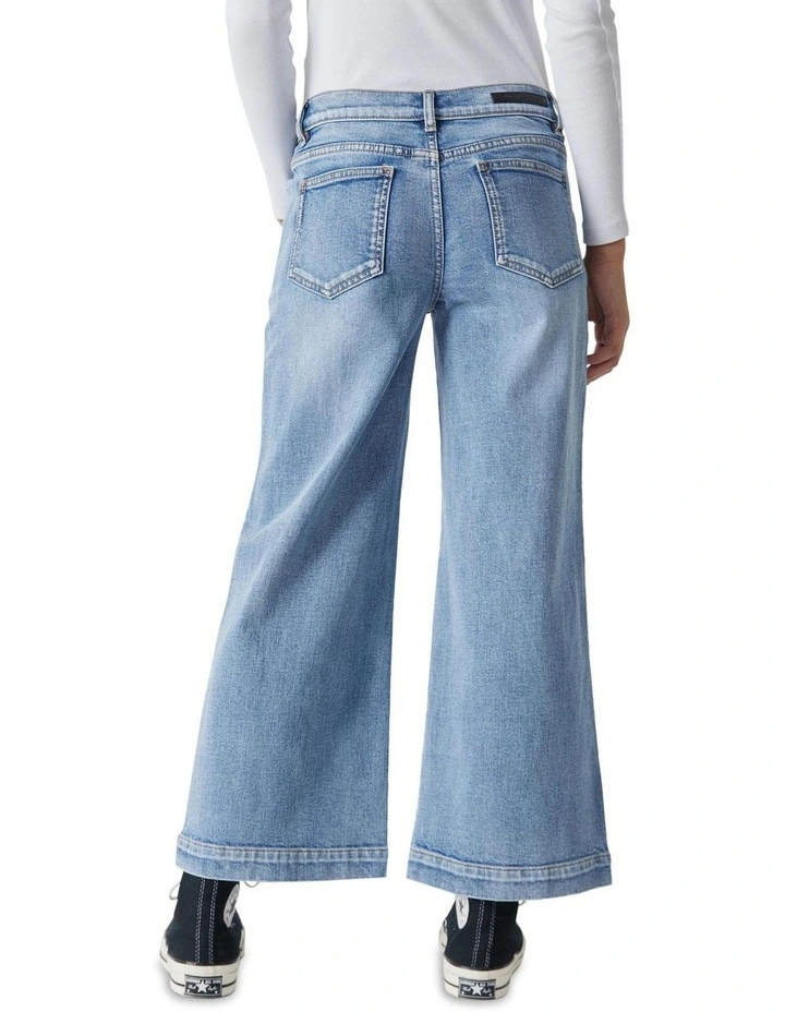 Nelly Low Rise Jeans in Mid Blues