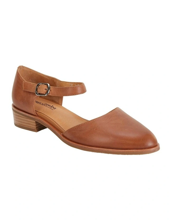 Jesinta Tan Glove Flat Shoes