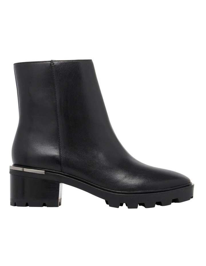 Remmie Black Boots