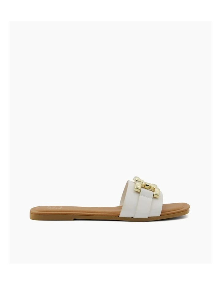 Lonnie Flat Sandal in White