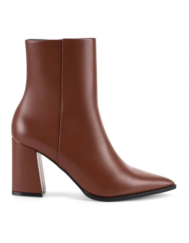 Willing Ankle Boots in Rust