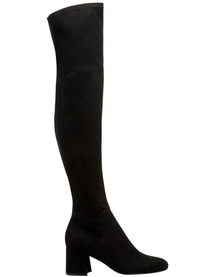 Yanie Boots in Black