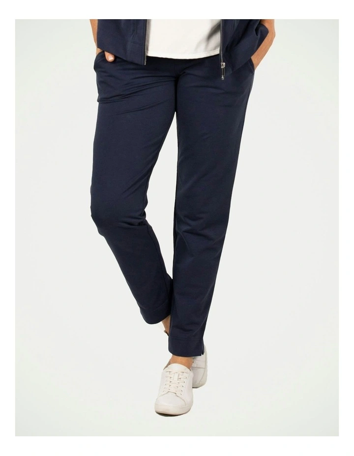 Marine Lightweight Pant in Navy