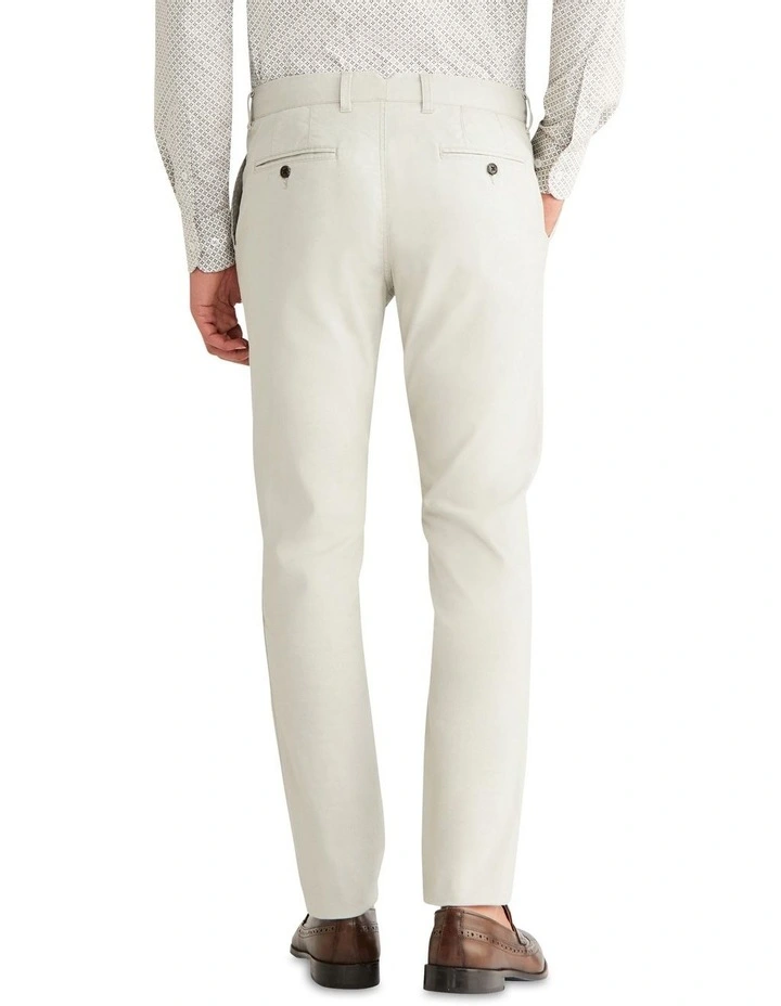 Oxford Washed Slim Chino in Stone