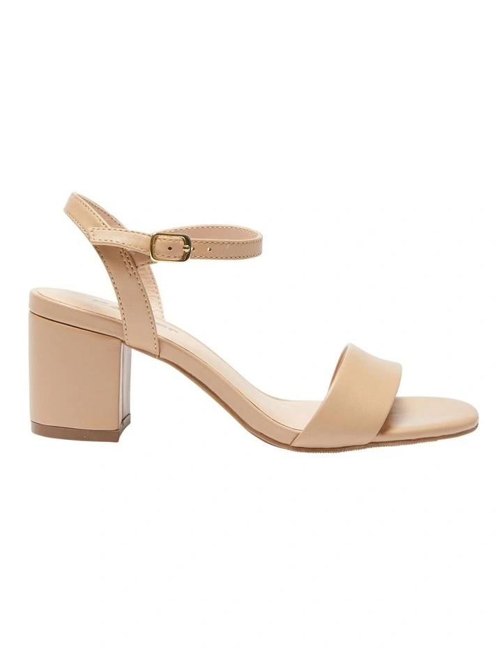 Heather Sandals In Nude Leather