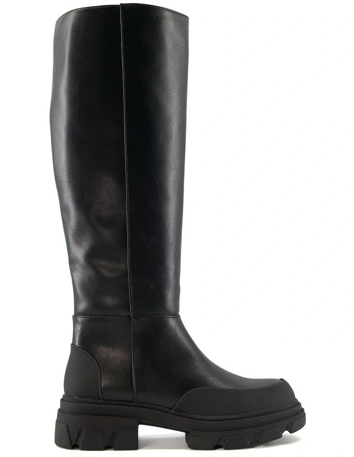 Tunn Knee high Boot in Black