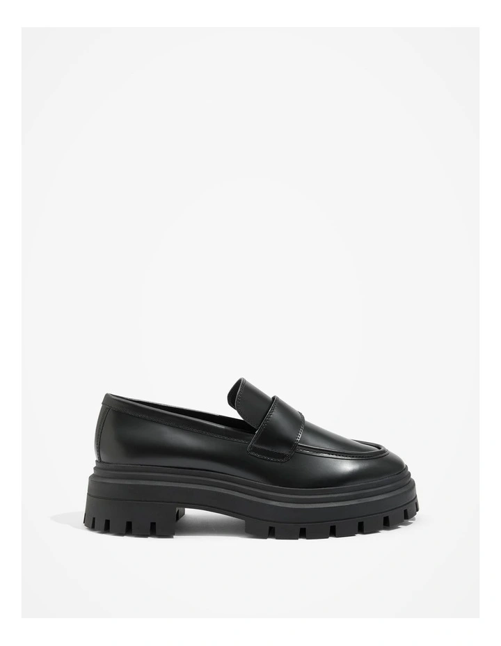Millie Loafer in Black