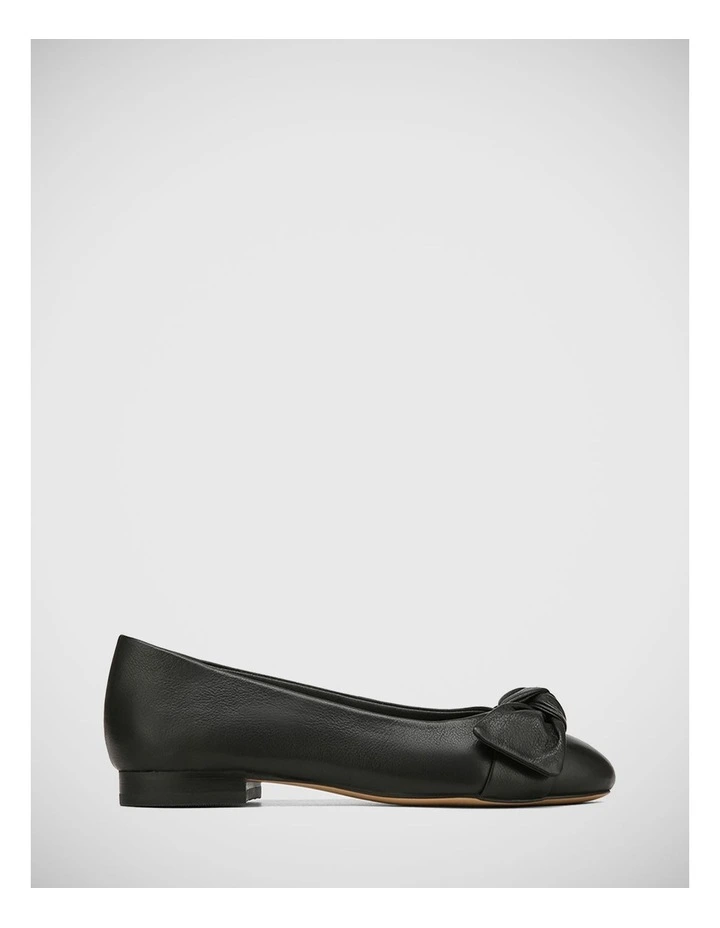 Ariana Leather Ballet Flat in Black