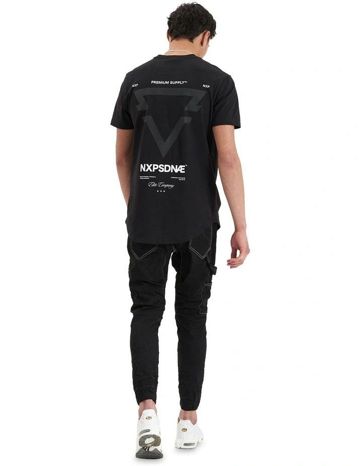 Mullion Dual Curved Tee in Black