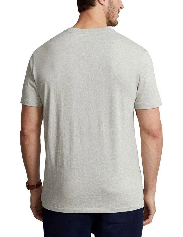 Classic Fit Pocket T-shirt in Grey