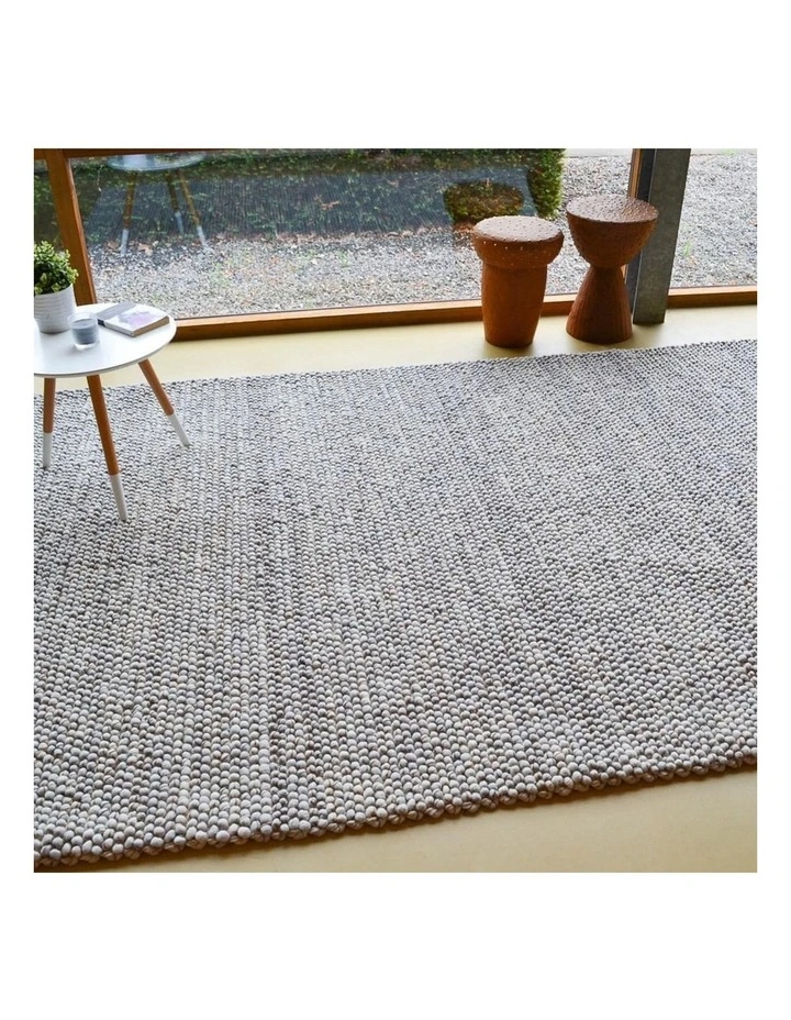 Cobble Rug 29201 in White