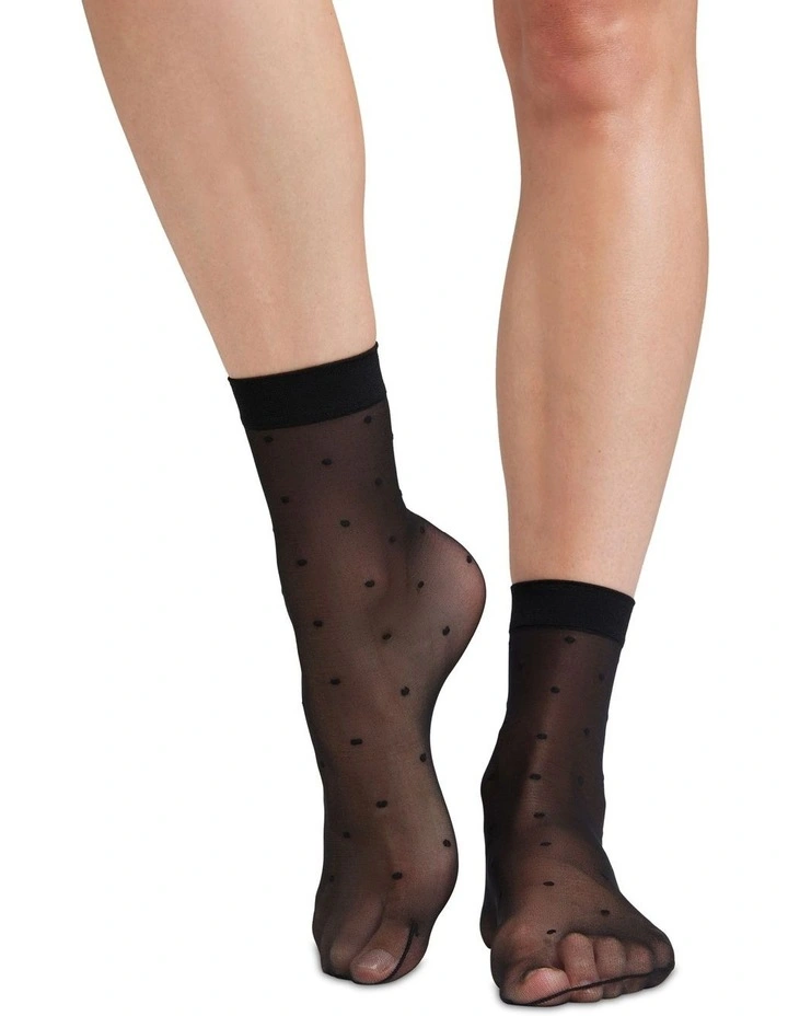 Spacious Spot Anklet in Black