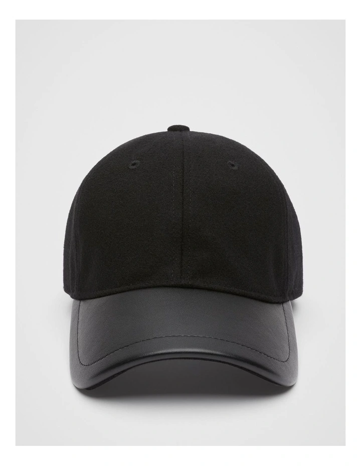 Winter Baseball Cap in Black