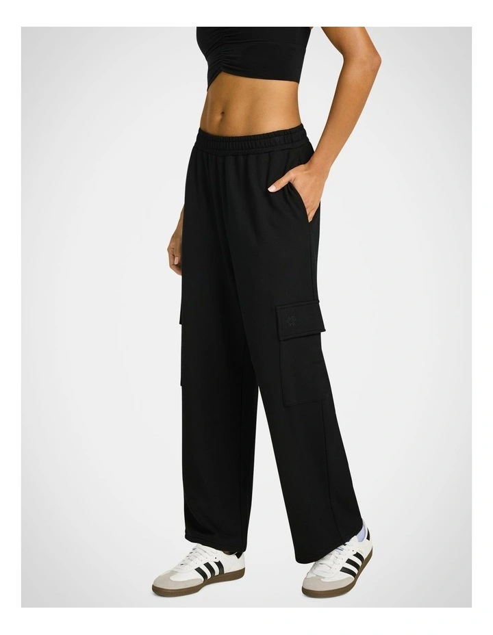 Wind Down Fleece Wide Leg Cargo Pants in Black