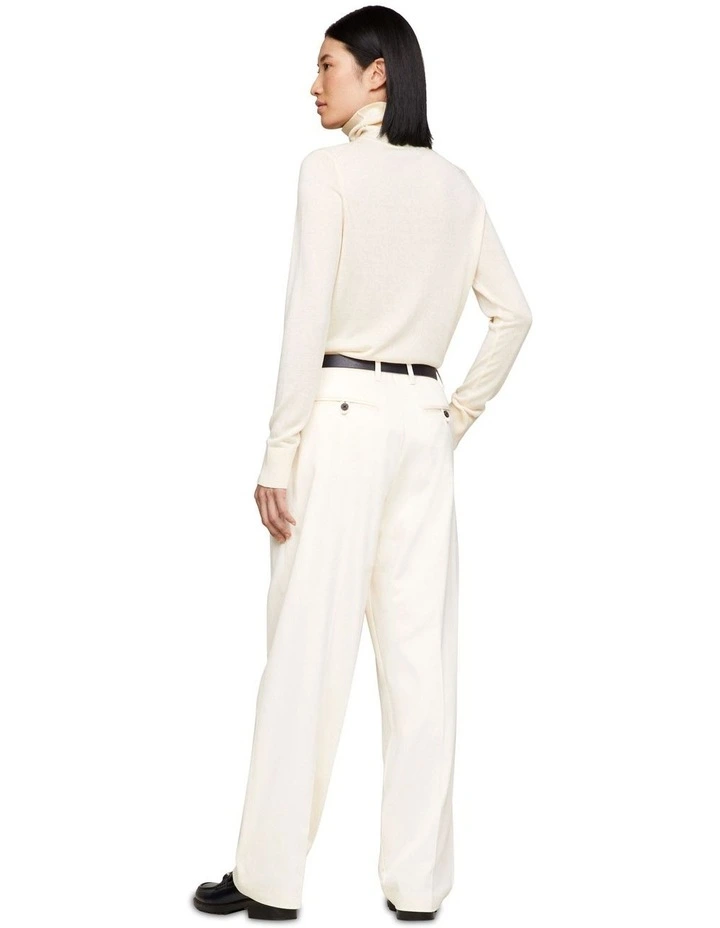 Relaxed Fit Straight Leg Chino in Beige