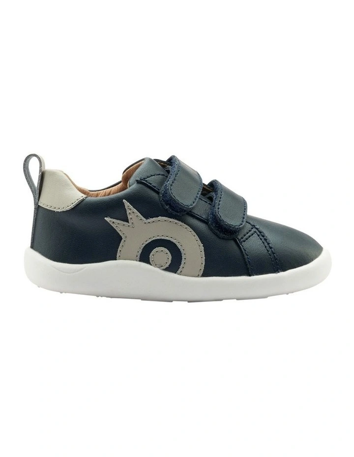 Ground World Sneakers in Navy