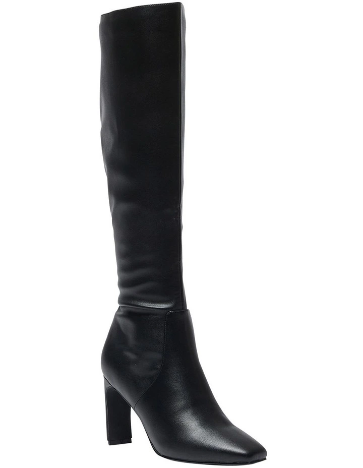 Myles Boots in Black Smooth