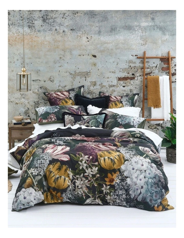 Julia Quilt Cover Set In Multi