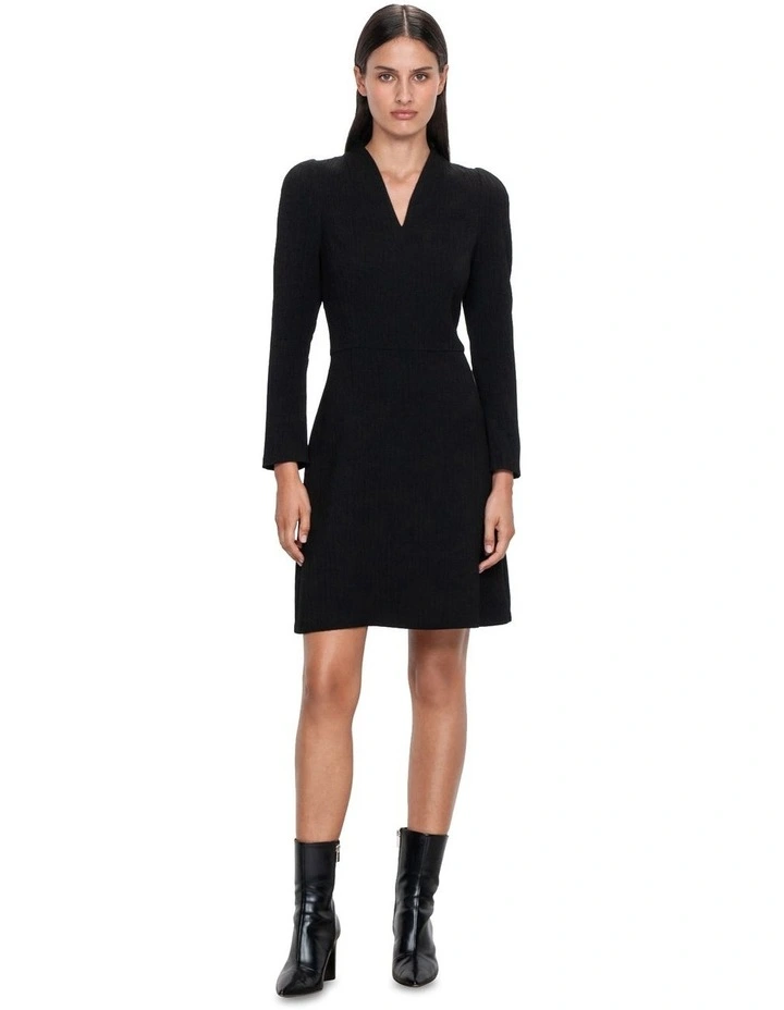 Crinkle Double Weave V Neck Dress in Black