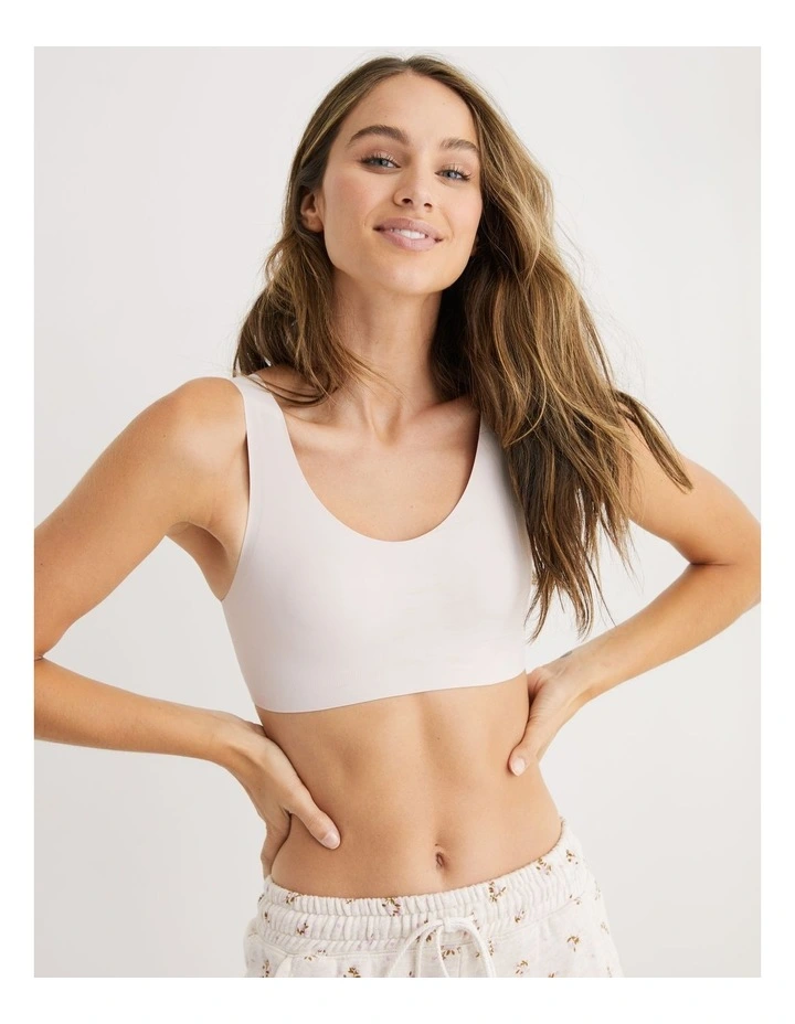 Smoothez Padded Scoop Bralette in Beige
