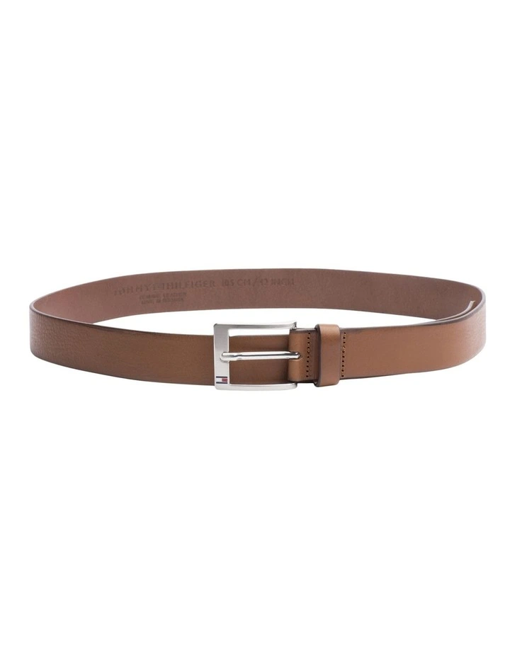 Flag Buckle Leather Belt in Brown