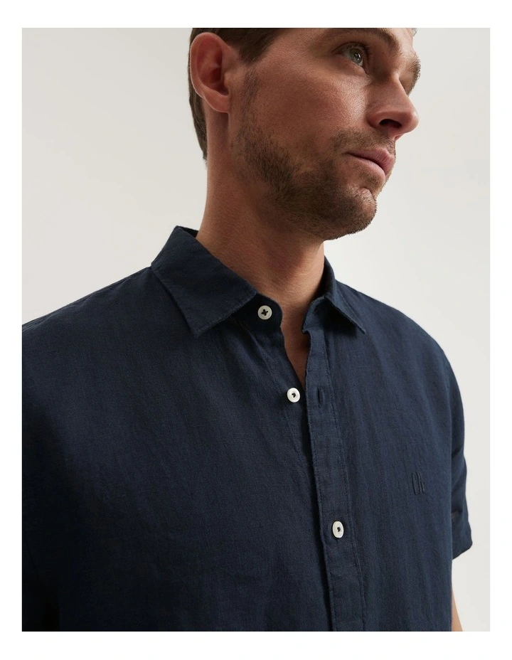 Regular Fit Organically Grown Linen Short Sleeve Shirt in Navy