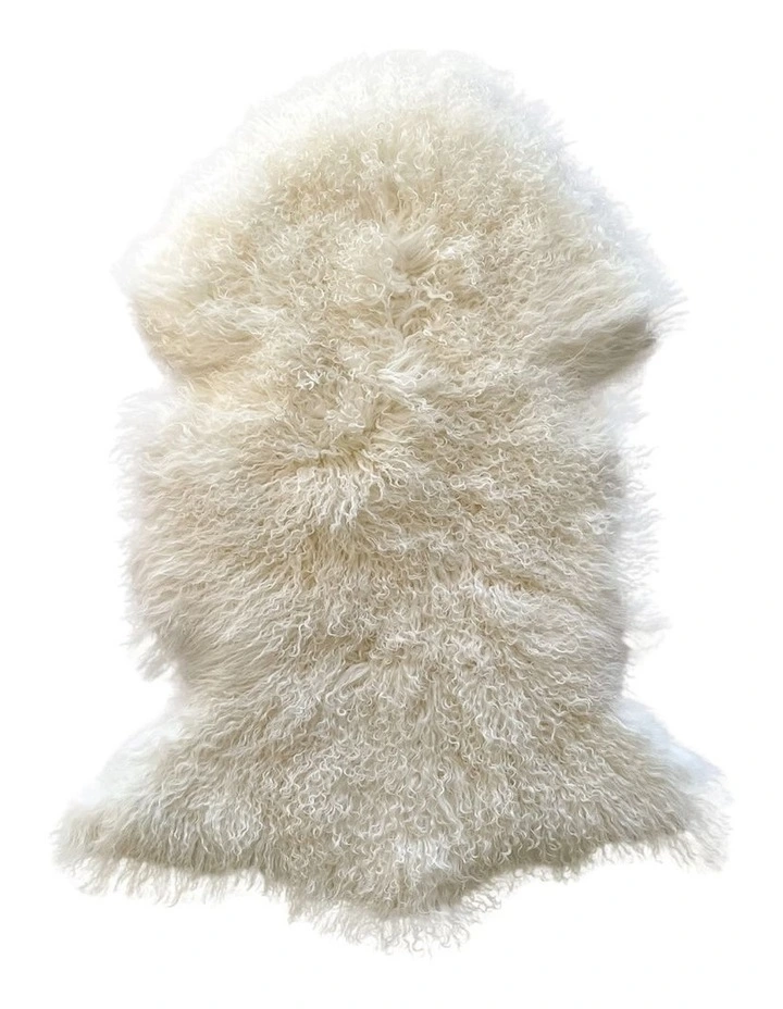 Long Wool Mongolian Sheepskin Rug in Ivory