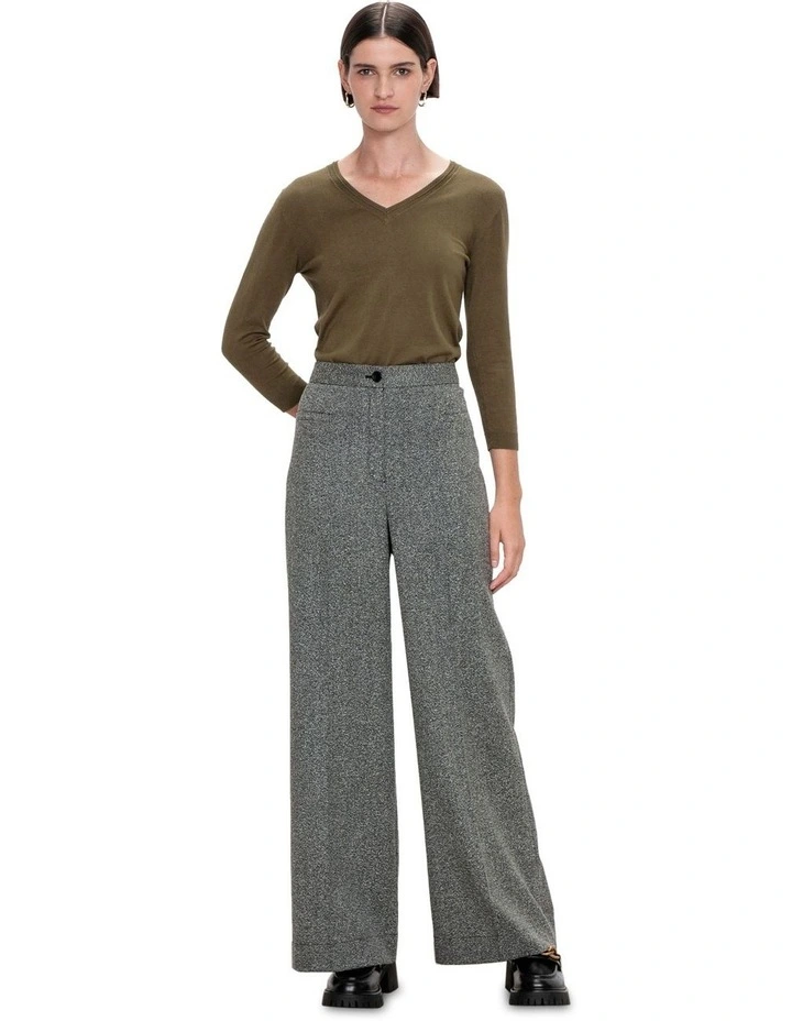 3/4 Sleeve V-Neck Knit in Olive