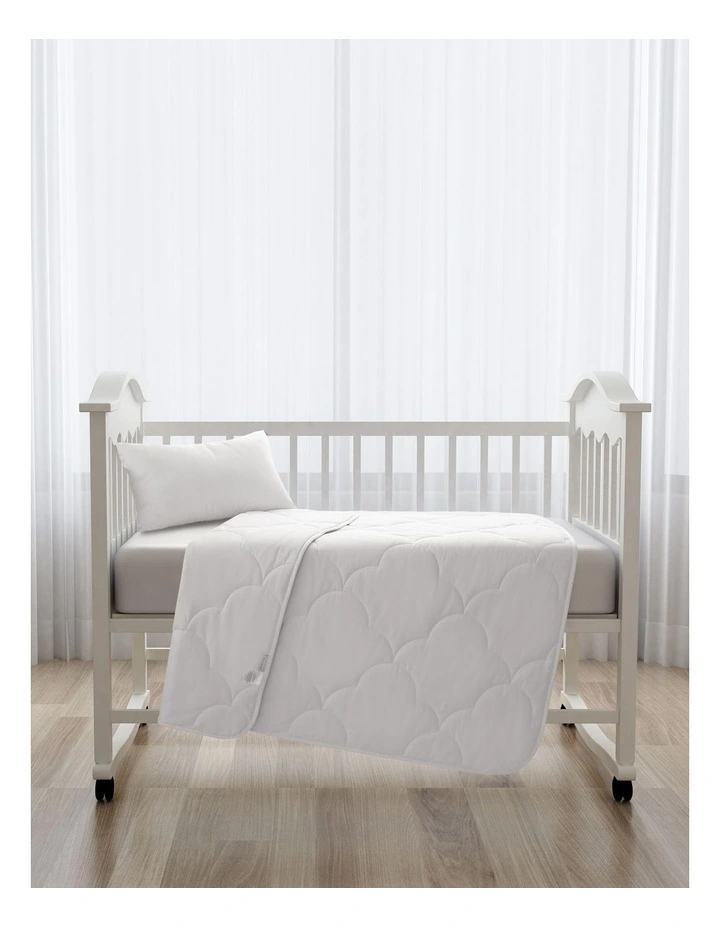 Cot Size Summer Cotton Quilt 250gsm in White