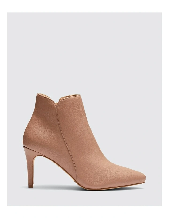 Delmont Boots in Nude