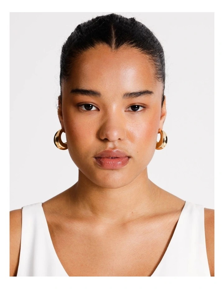 Chunky Huggie Hoop Earring in Gold