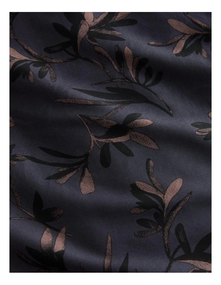 Yuna Quilt Cover in Carbon