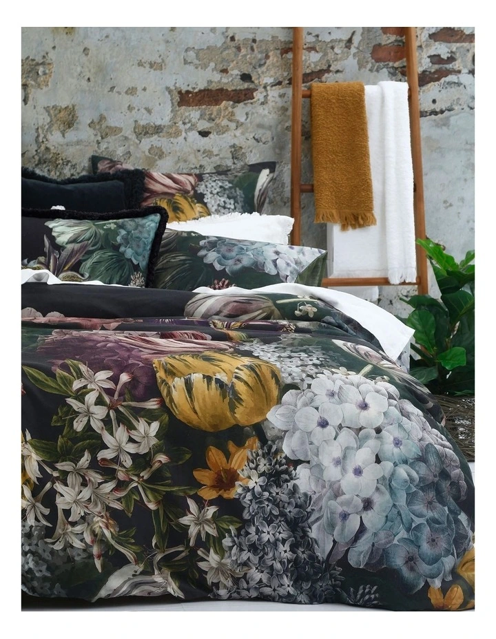 Julia Quilt Cover Set In Multi
