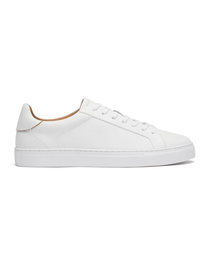 Lucas Leather Sneaker in White