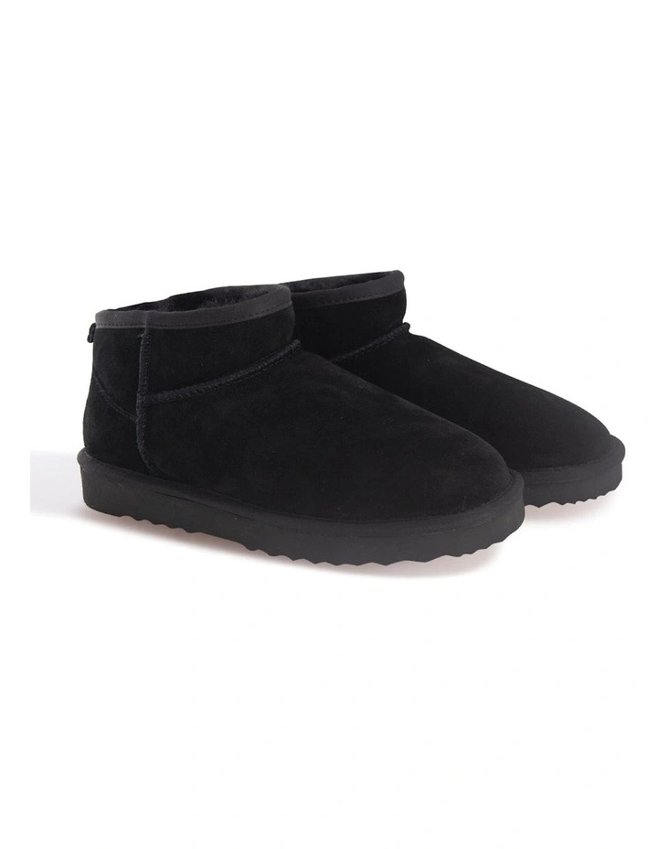 Women Sheepsk Classic Ultra Mini UGG Boot Black