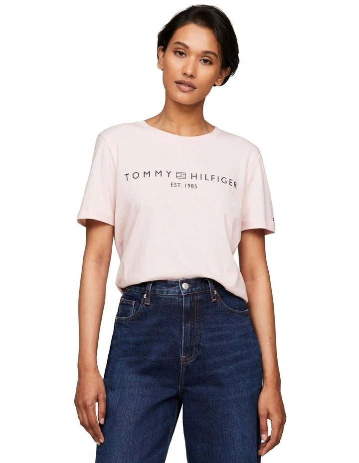 Signature Logo Flag Embroidery T-Shirt in Pink