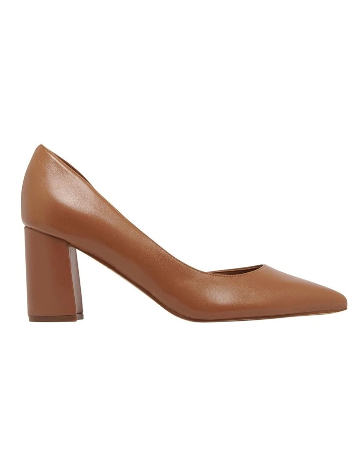 Cacina Pump in Brown